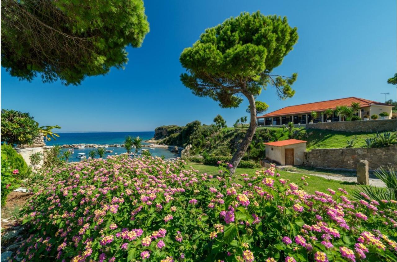 Porto Roma Seaside Studios Vasilikos  Bagian luar foto